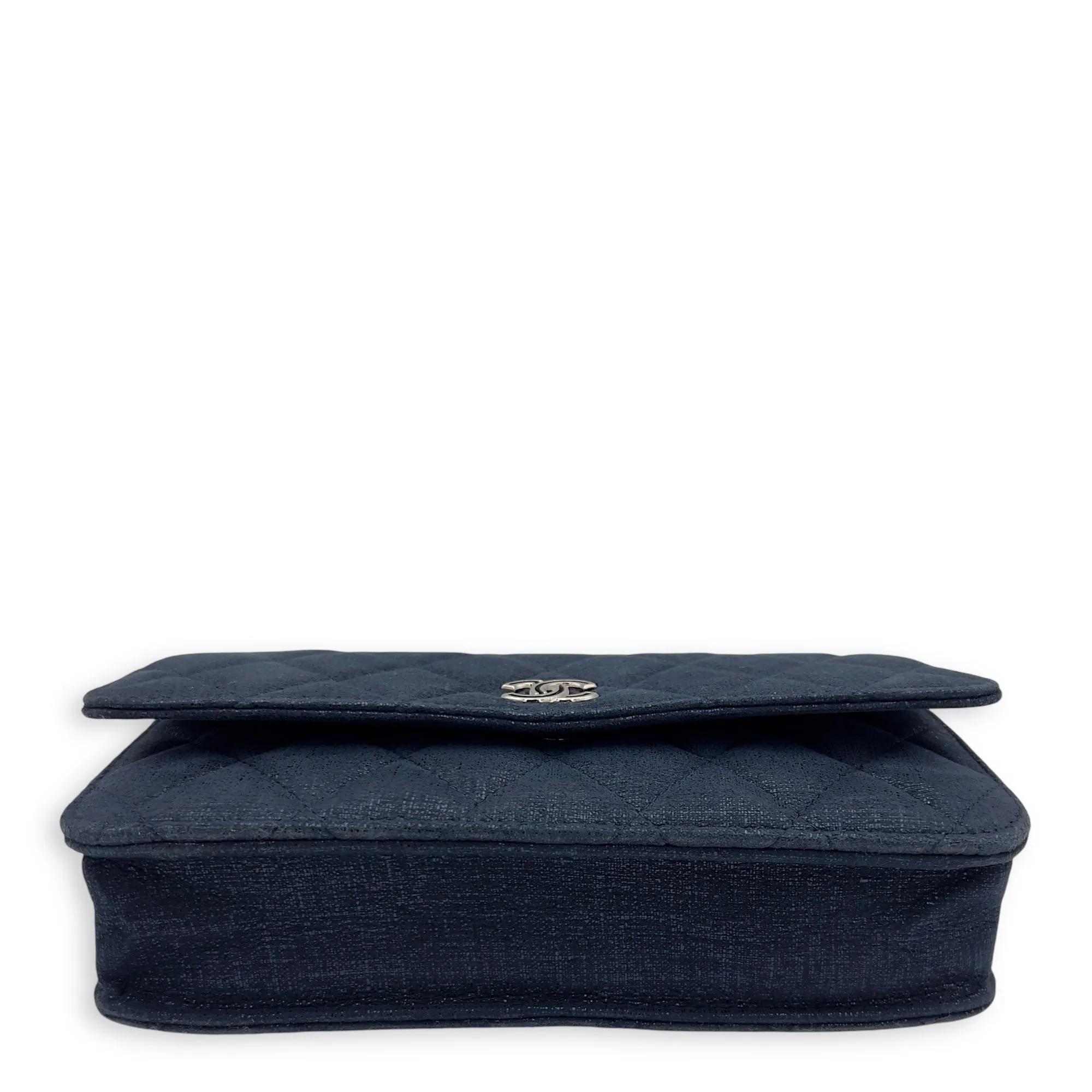 CC Blue Wallet On Chain in Nubuck, Silver hardware