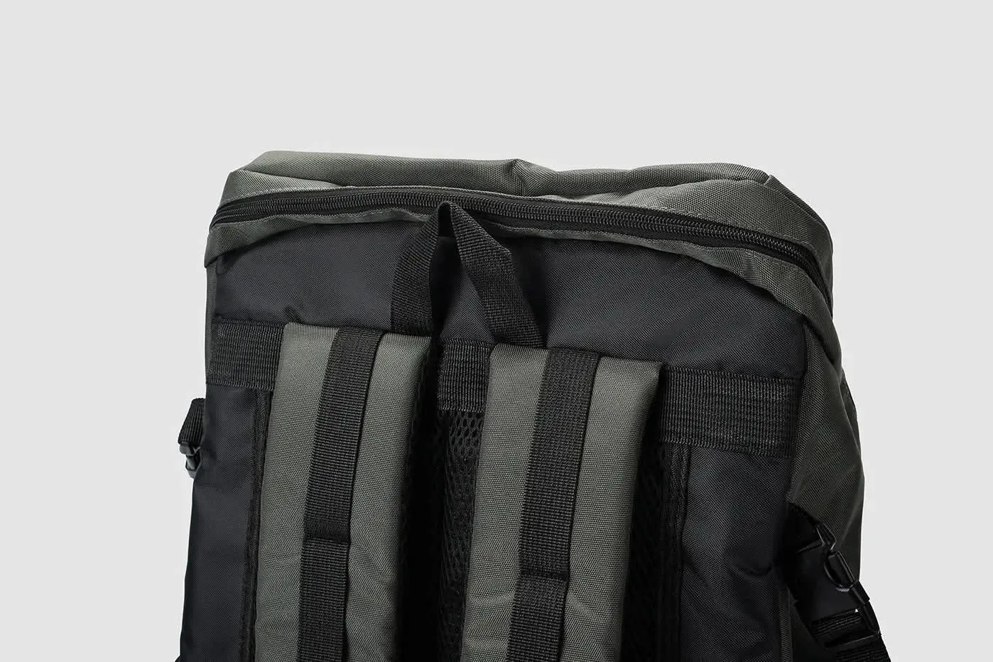 FitVille Spacious Hiking Bag