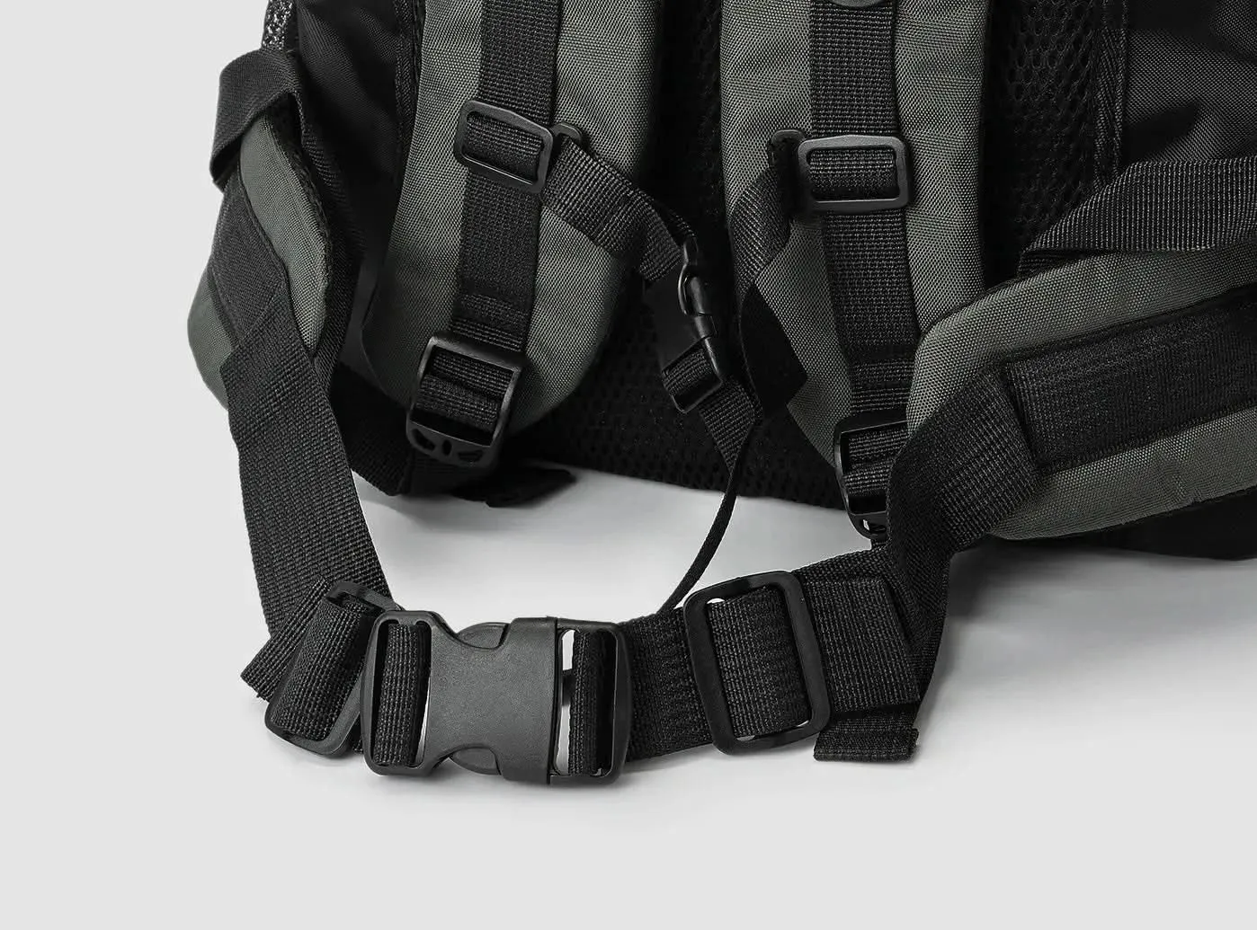 FitVille Spacious Hiking Bag
