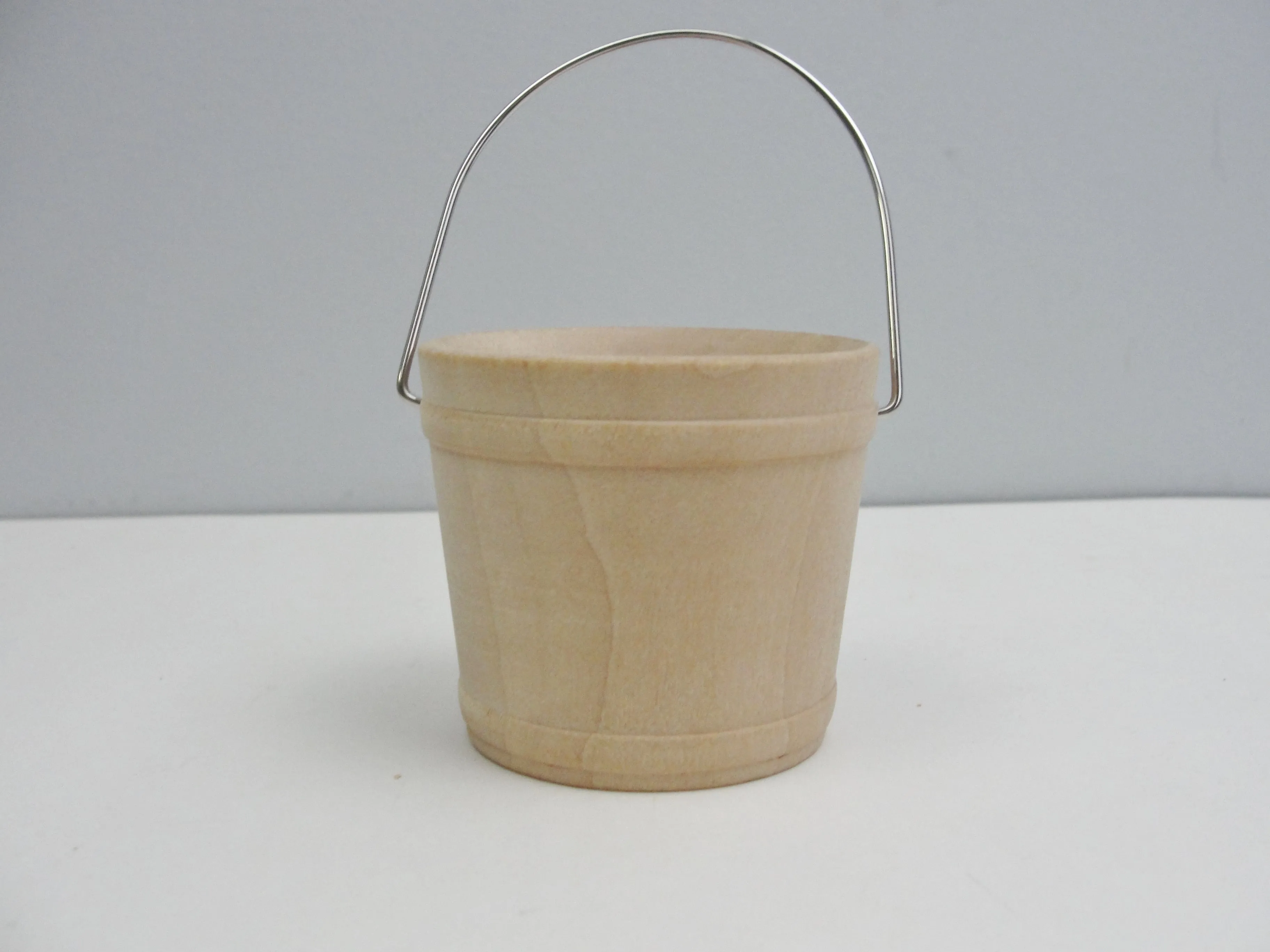 Small wood bucket