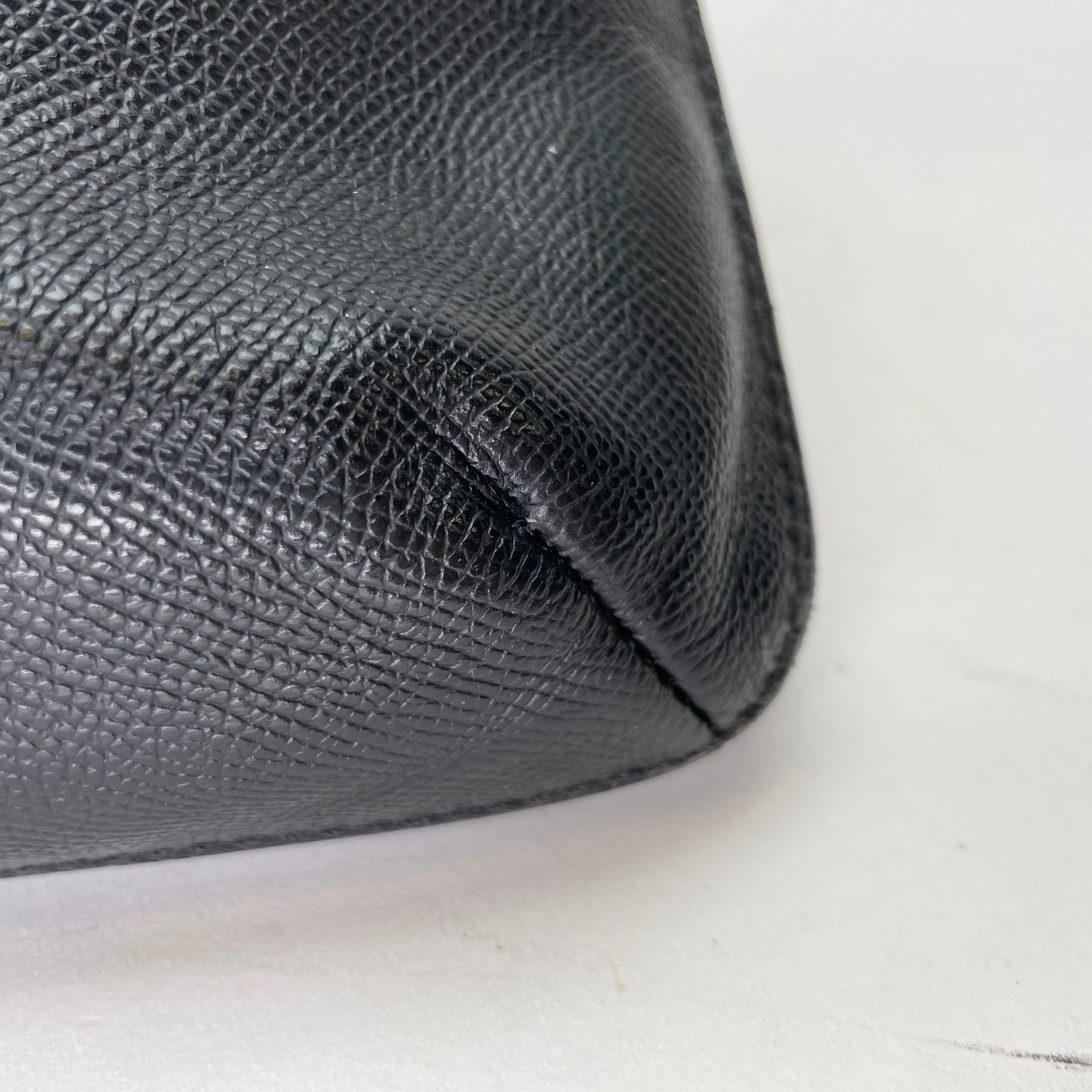 Vintage Black Tote Bag in Calfskin, Gold hardware